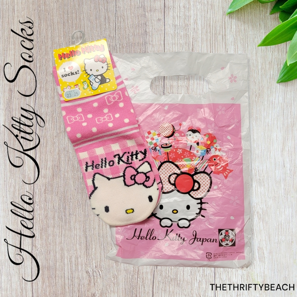 NWT Sanrio Hello Kitty Japan Exclusive Pink Ankle Socks with Bag
